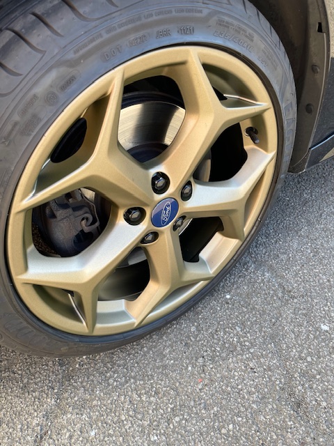 What Is The Effect Of Damaged Alloy Wheels On the Fuel Efficiency Of The Car?