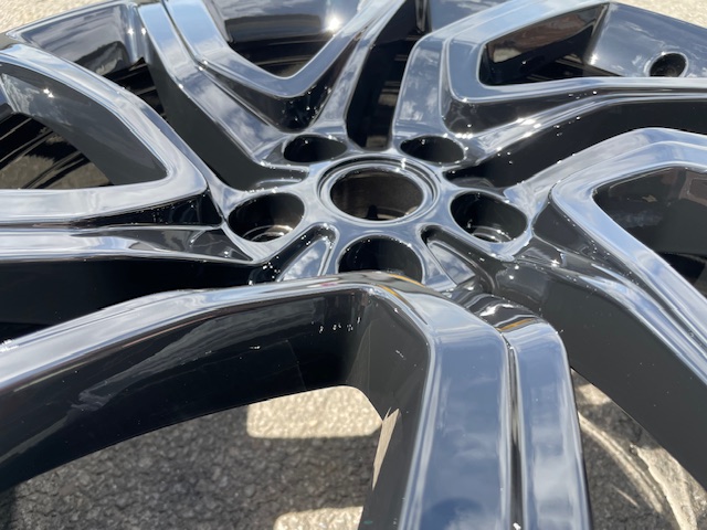 Alloy wheels black